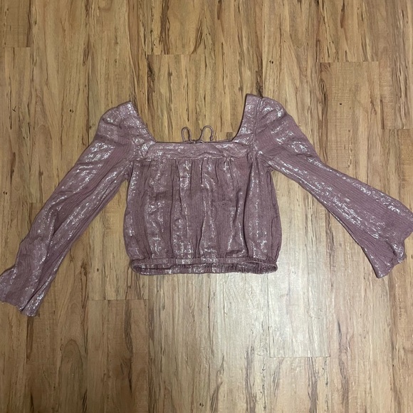 Express Women’s Long Sleeve Top Metallic Pattern - Picture 3 of 8